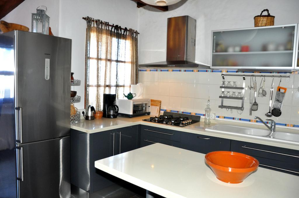 Вилла Pico Hincado Rural House Алахеро Номер фото
